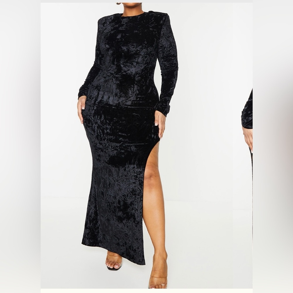 SOLD!!!PrettyLittleThing Black Velvet Long Sleeve Dress